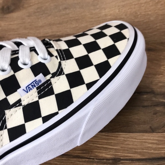 VANS AUTHENTIC BRAND NEW - Picture 12 of 14